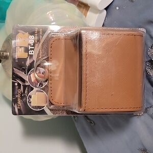 NWT FOMKROG Car Mobile Phone Bag